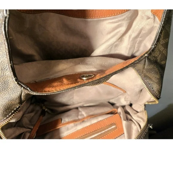 Michael Kors Authenic Fulton Hobo Brown And Tan elegant Designer Bag with Duster - Picture 6 of 8